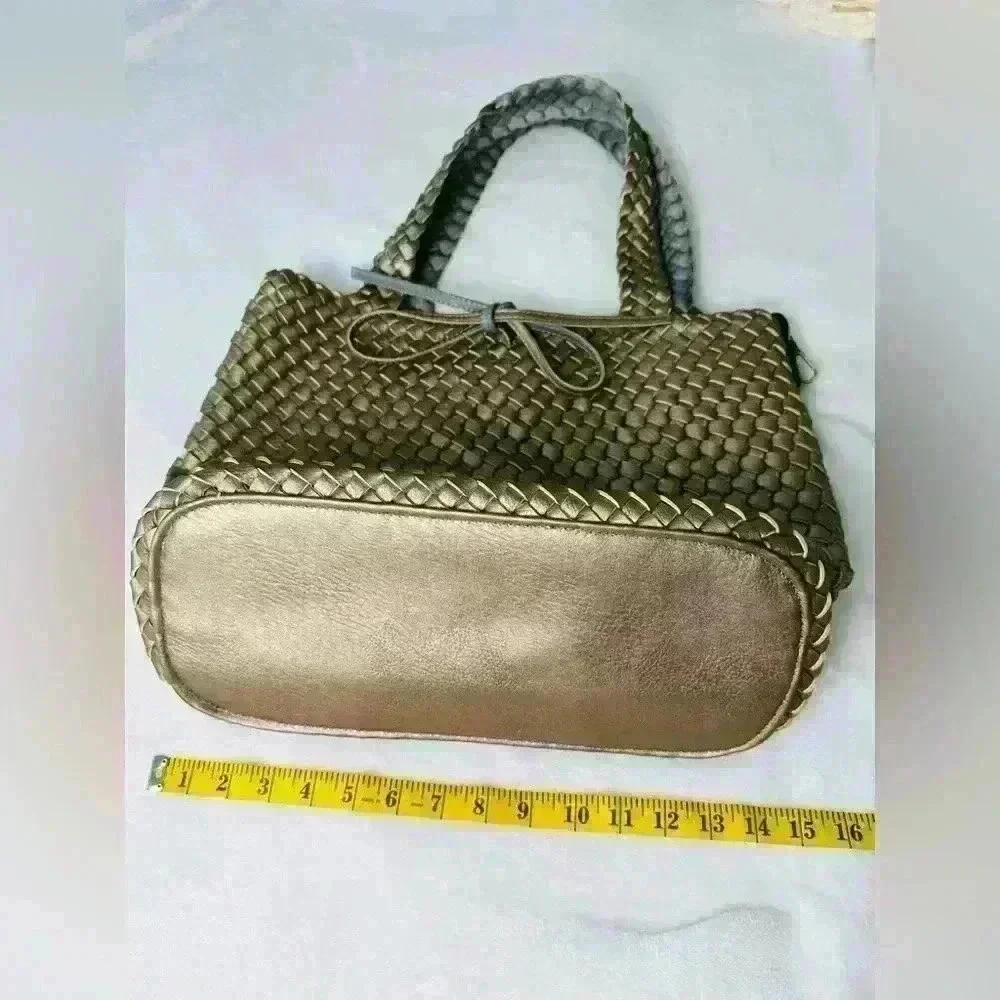 Large Woven Vegan Metallic Tote Bag With Tie Closure. - Picture 4 of 6